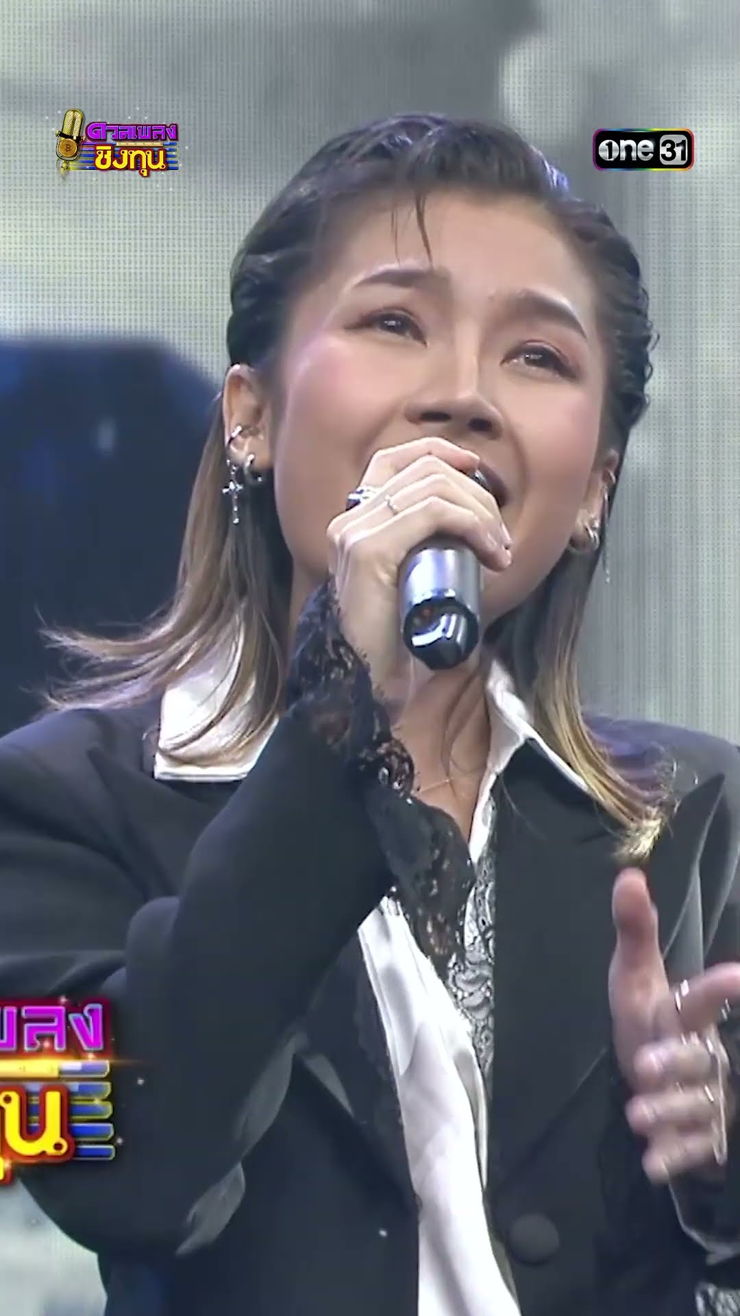 ยังเฝ้ารอ :  “อายจิงจิง ไทดอลมิวสิค” #Shorts #ดวลเพลงชิงทุน | one31