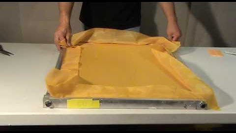 Manually Stretch an MZX Frame with 3 Rollers and a Square Bar - Quick Video