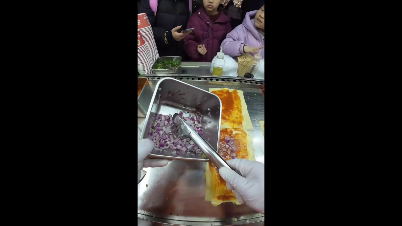 Uncut POV | Sauce Spreading & Liangmian Folding | Real-Time Vendor Workflow