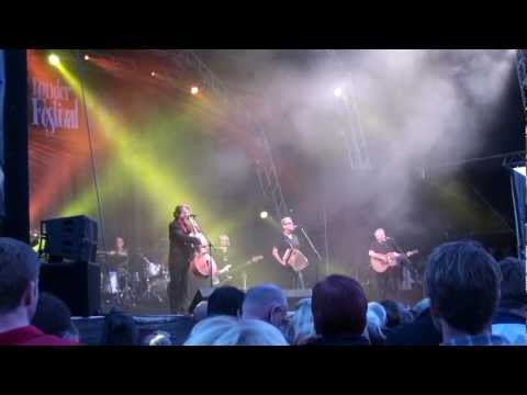 Tønder Festival 2012 - Oysterband - Bury Me Standing