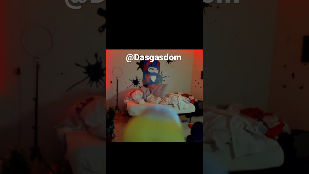 Dasgasdom3 Gets Sturdy to IShowSpeed - Shake