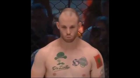 WTF 😳 1 Vs 3 in MMA 😳😳🤯 #1VS3 #mma