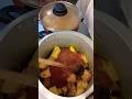 Vc pode até falar,mas fale com razão.🤨 #receita #frango #batata #molho #comidacaseira #shorts
