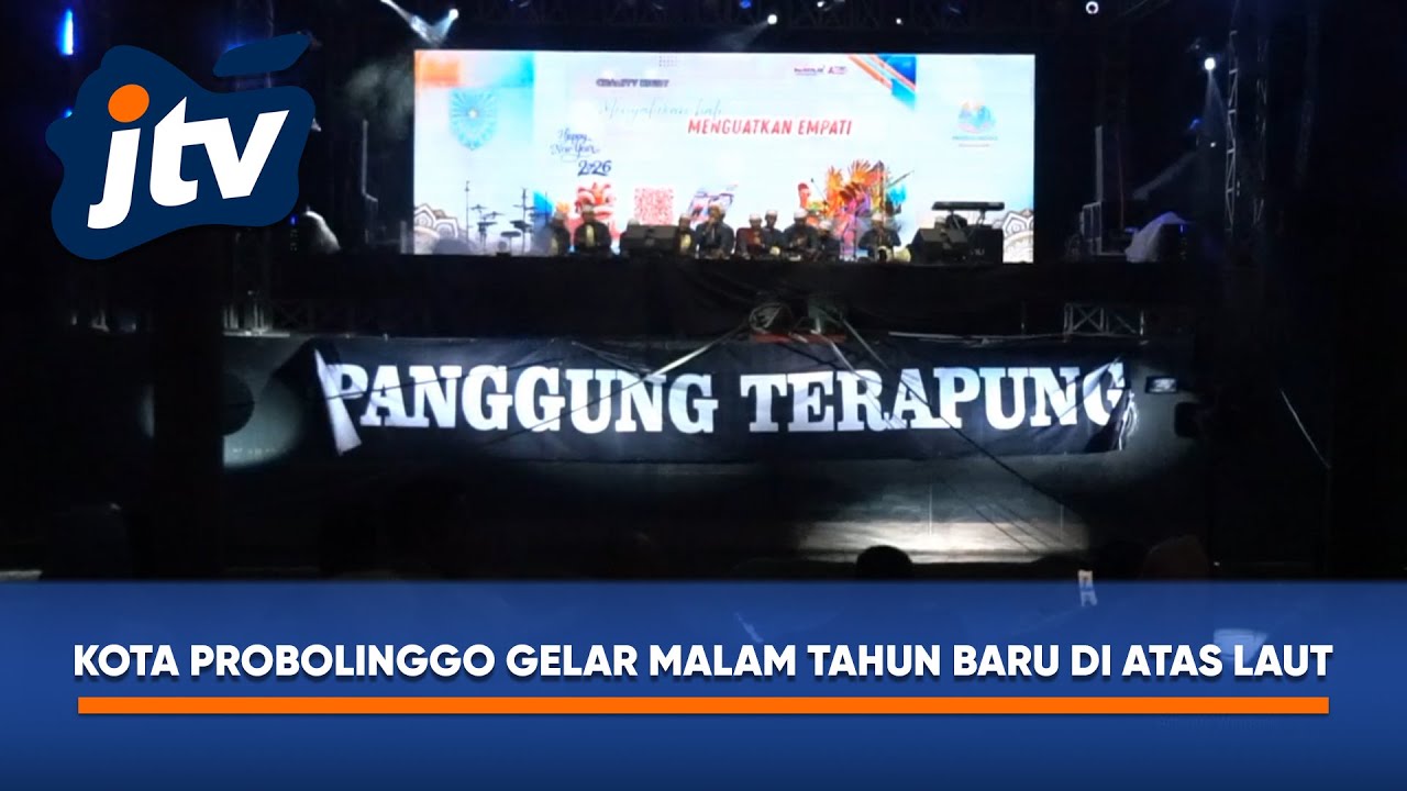 MALAM PERGANTIAN TAHUN GELAR PERTUNJUKKAN DI PANGGUNG TERAPUNG