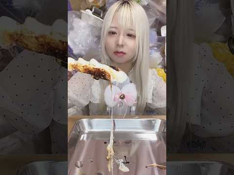 sweet grilled fish🐟❓ #asmr #eatingsounds #mukbang #咀嚼音