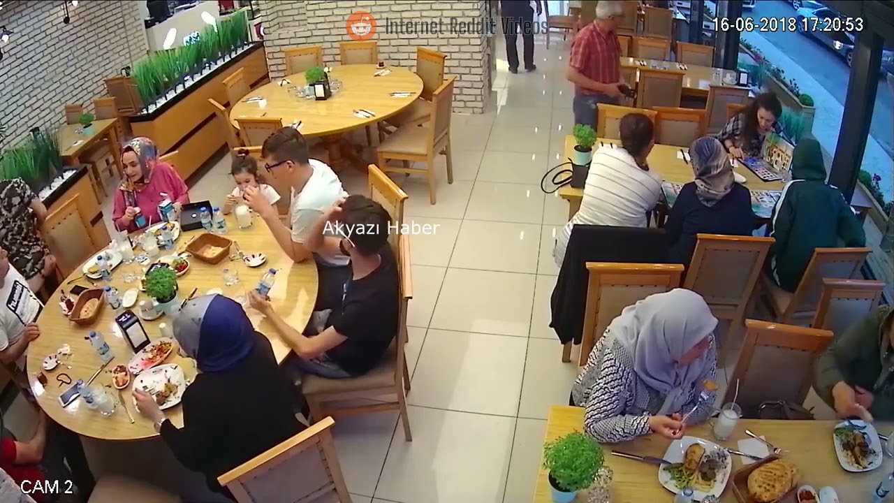 Internet Reddit Video That Looked Expensive 250321 YouTube