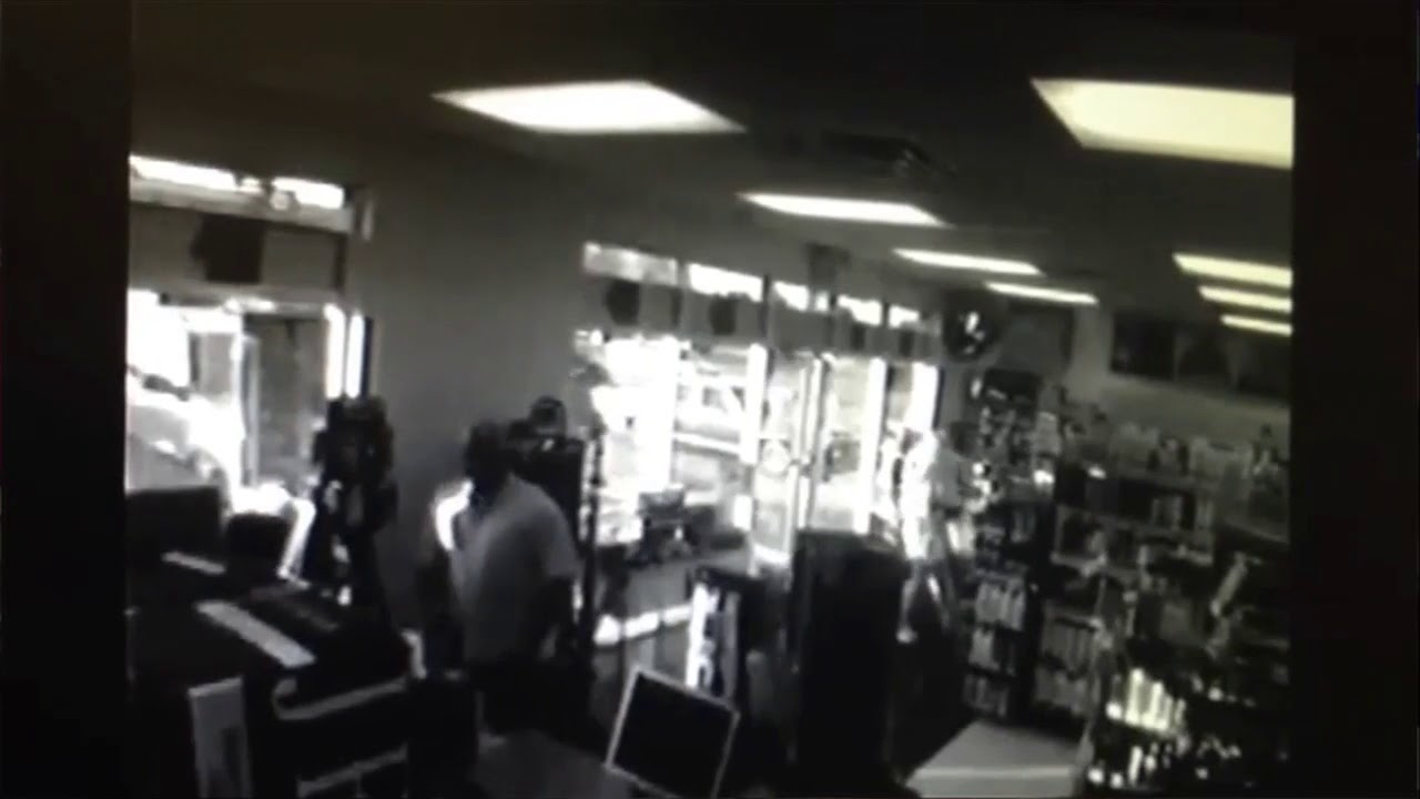 OKC police search for robbery suspect (20130319) YouTube
