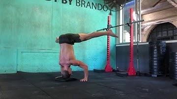 Headstand Straddle