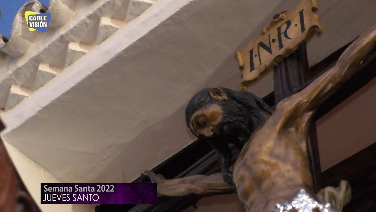 Miles de fieles arropan al Cristo de la Vera+Cruz en el Jueves Santo.