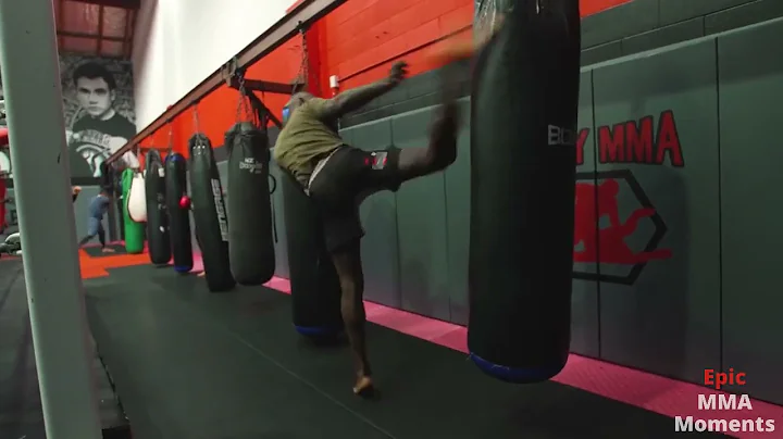 Israel Adesanya Fast Question Mark Kick