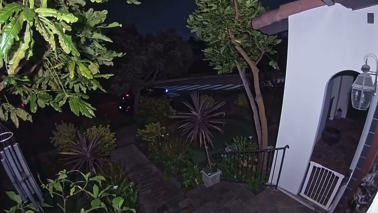 Car Break-In Caught on Camera! Driver’s Side Window Smashed!