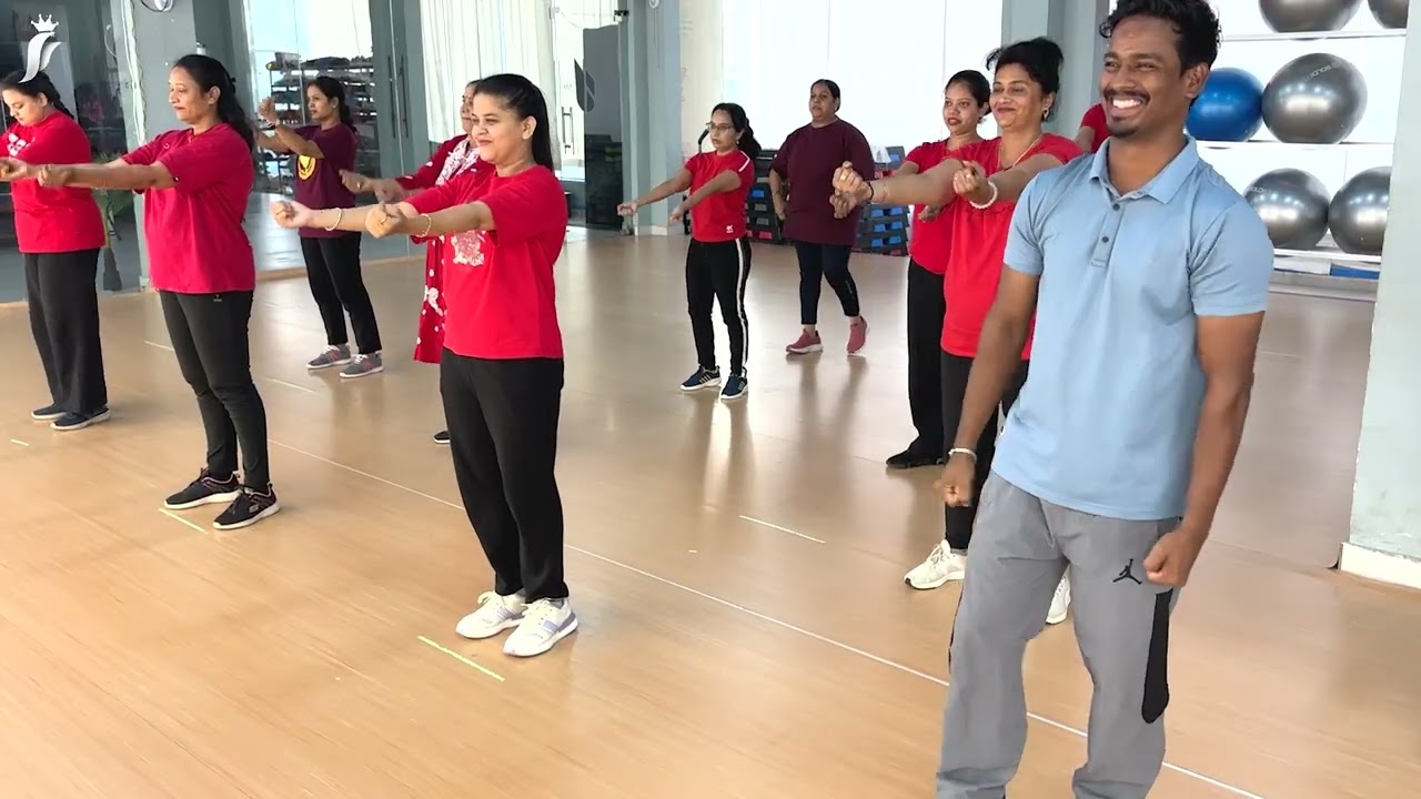 Full Body Workout Video | Fit Queens