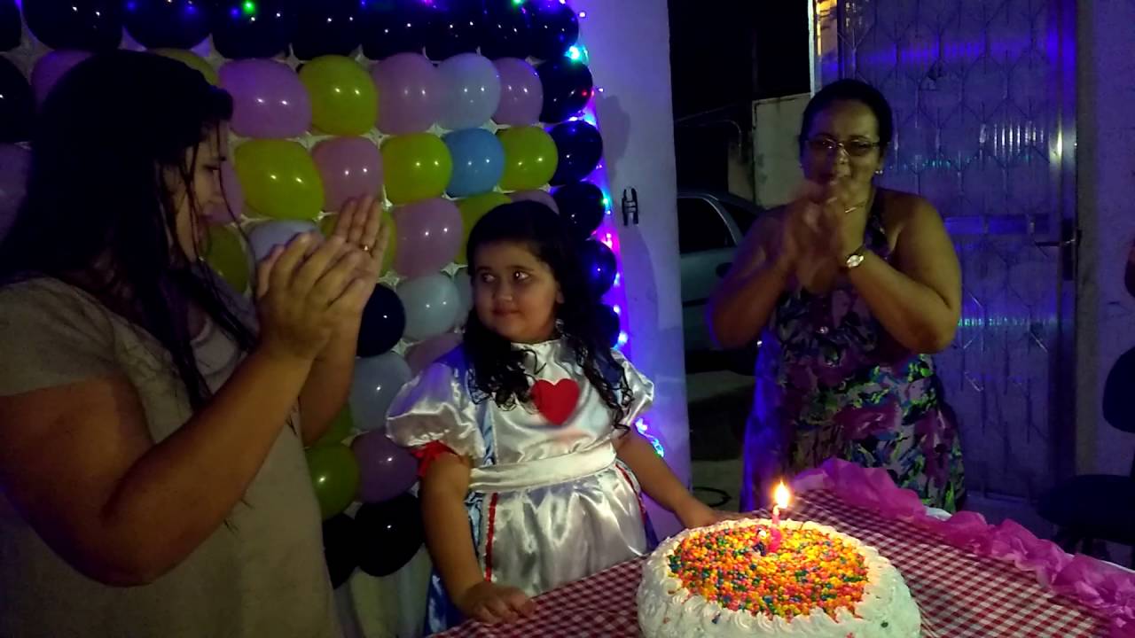 Cantando parabéns no meu aniversario de 5 anos happy birthday