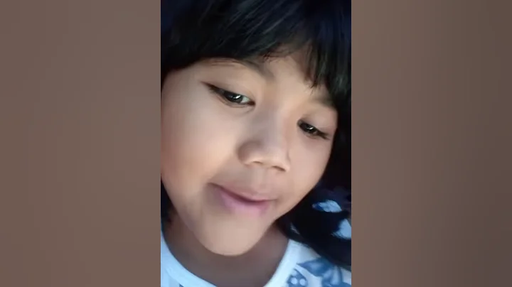 Video pertama