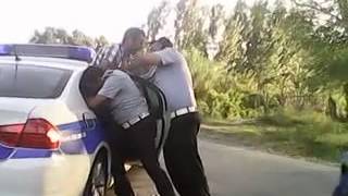 Qayda Pozan Yol Polisleri.