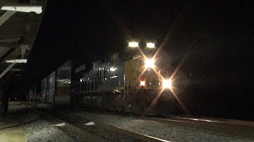 CSX ES44AH 3224 w/ Deep K5HL Leads Intermodal I142-21 on 1/22/22