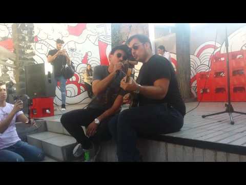 700 toneladas -