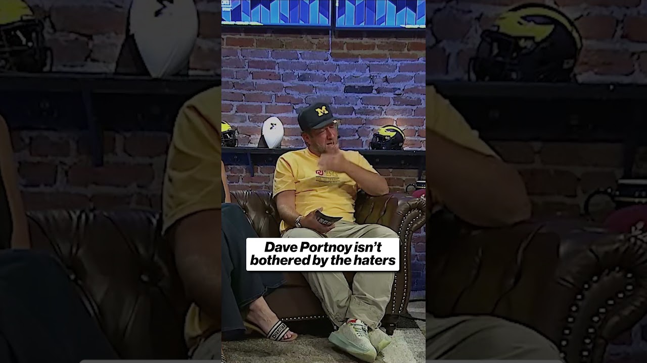 Dave Portnoy reacts to that late Hail Mary #michigan #daveportnoy
