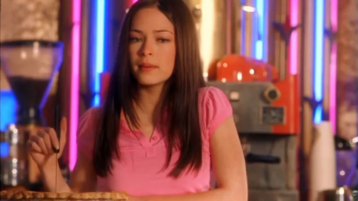 Lana Gets Jealous of Chloe & Clark's Relationship ...