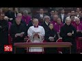 Despedida a Benedicto XVI: Miles de personas presentan sus condolencias en San Pedro