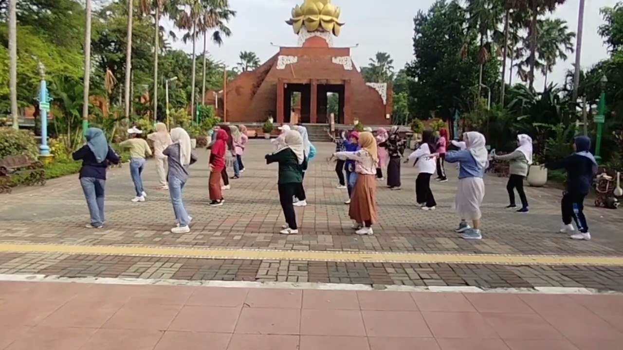 I'm in love with you || Choreo: Junghye Yoon (KOR), - February 2026 || Beginner level || Komunda