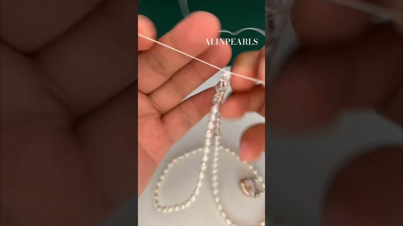 let's see how tie knot by the end of pearl 