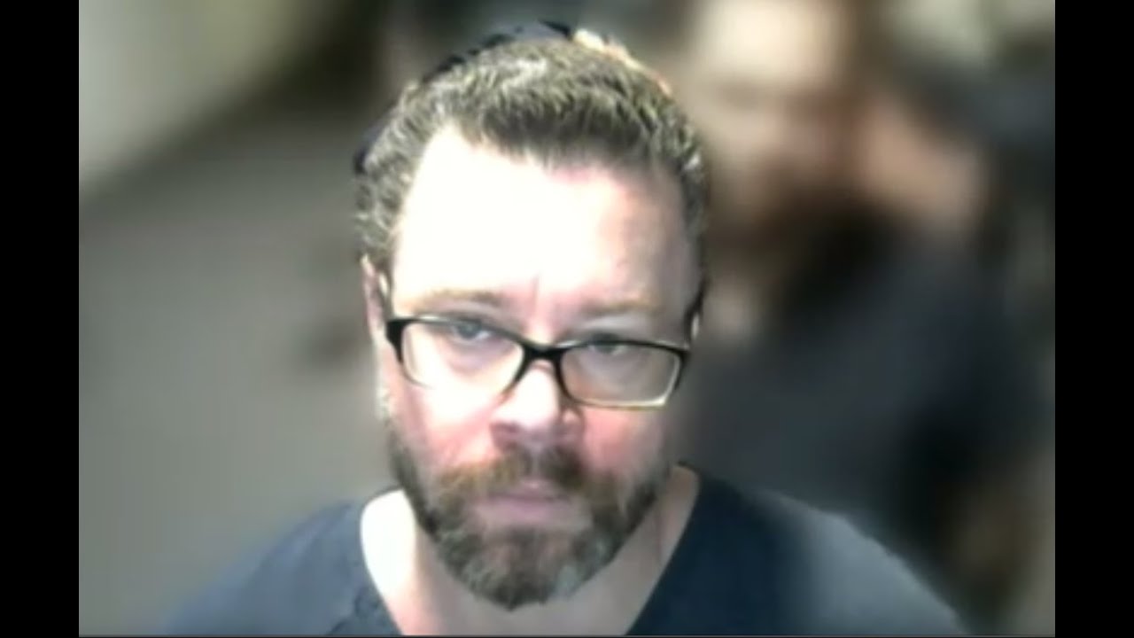 The Bizarre Case of a Man going Insane as he Tweeted at me on Twitter