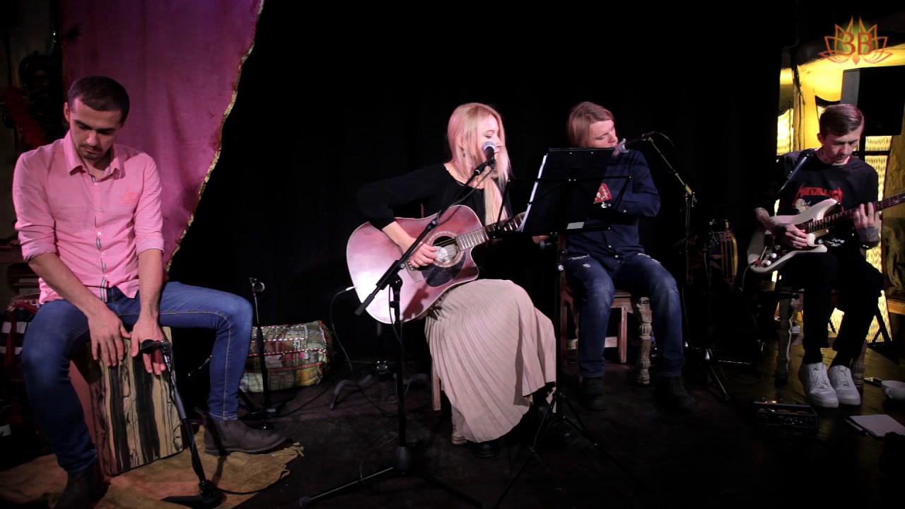 Achintya Shakti Lalita & kOM. Концерт в кафе "Джаганнат" 18.11.2016 ...