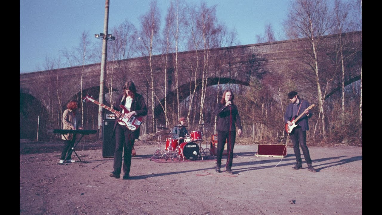 DIRTY LACES - BREATHE (OFFICIAL VIDEO)