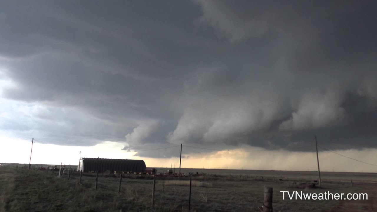 Monster HP supercell with brief tornado, incredible structure in TX ...