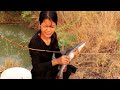 Fishing video, Girl catch Big catfish by traditional fishing