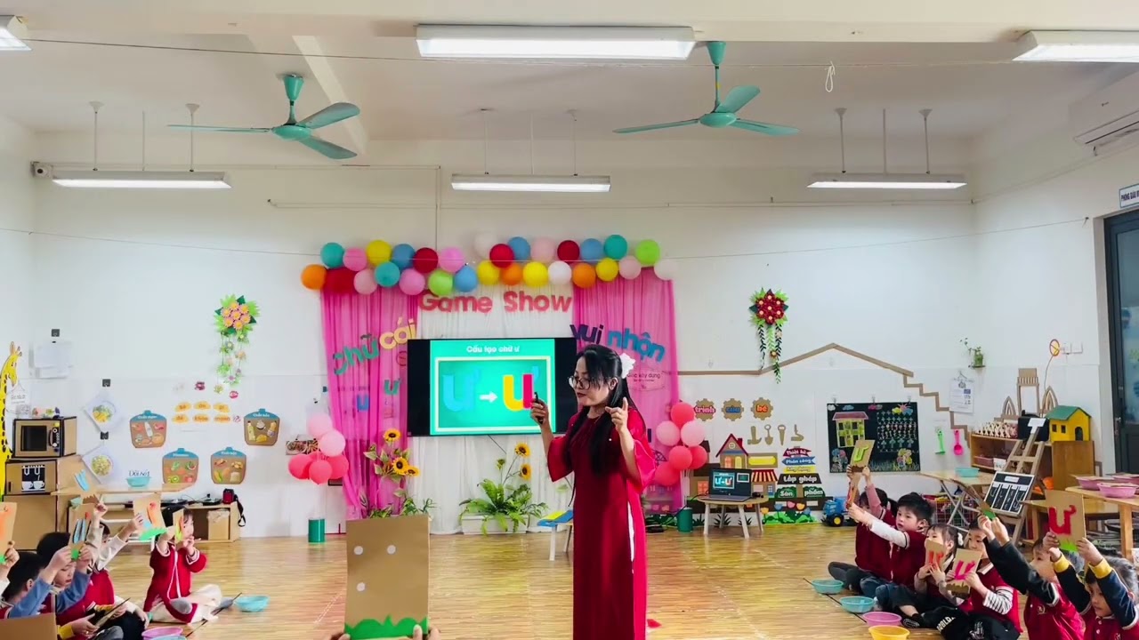 Ứng dụng công nghệ AI vào hoạt động làm quen chữ cái u, ư- Cô giáo Hoàng Luyến- Đỗ Loan