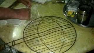 simple way to make bread without oven  طريقة بسيطه وسهله لصنع الخبز بدون فرن او تنور او اي .mp4