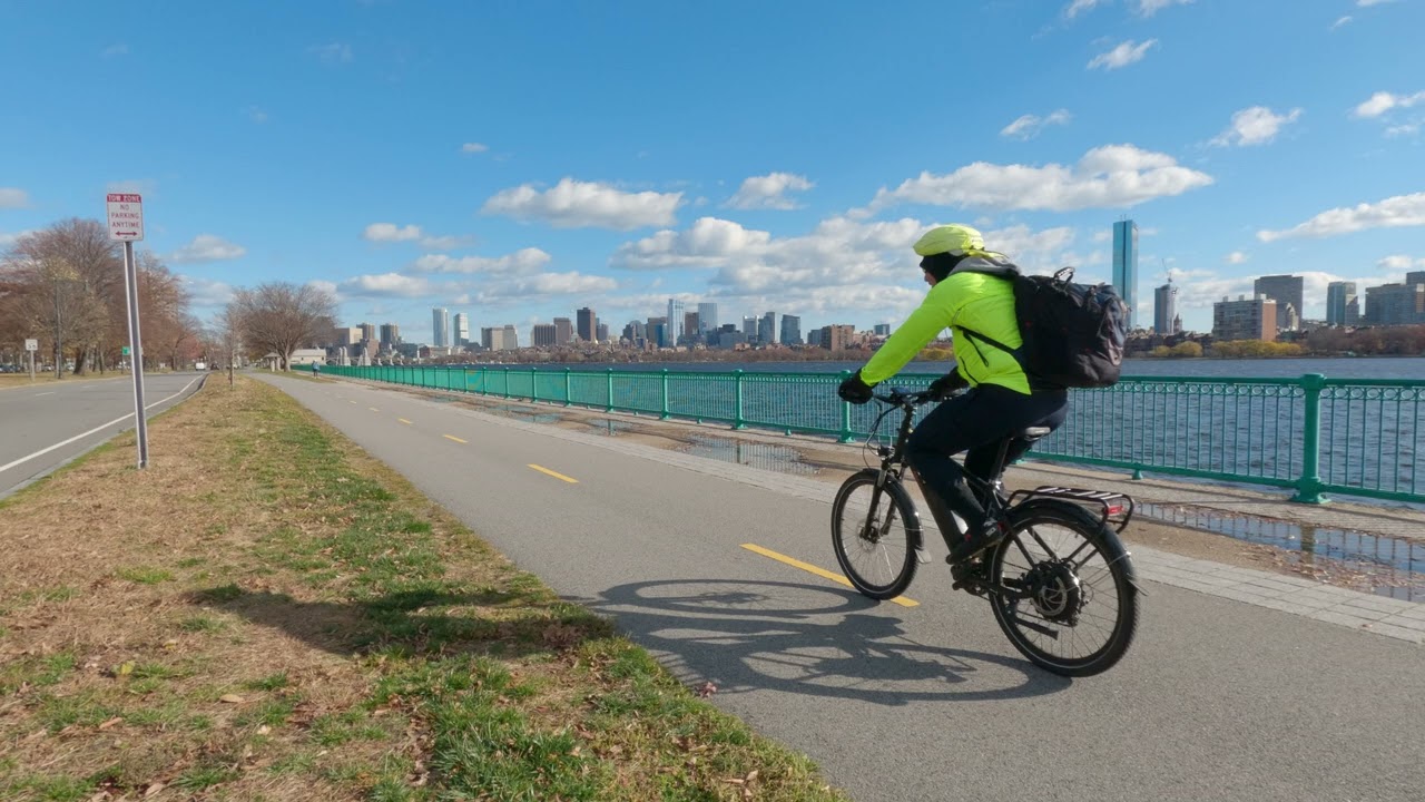 GoPro Hero 11 5K 60P Video (Linear): Moving in Cambridgeside, MA