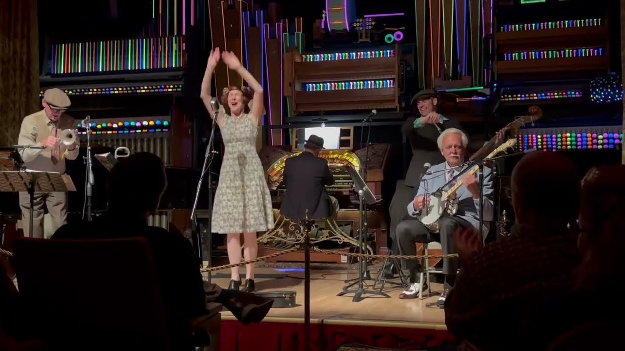 Janet Klein & Her Parlor Boys perform: "The World is Waiting for the Sunrise" 5 11 25