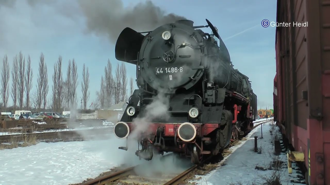 Eisenbahn, Dampflokfest am 23. 03. 2013 in Staßfurt im Winter