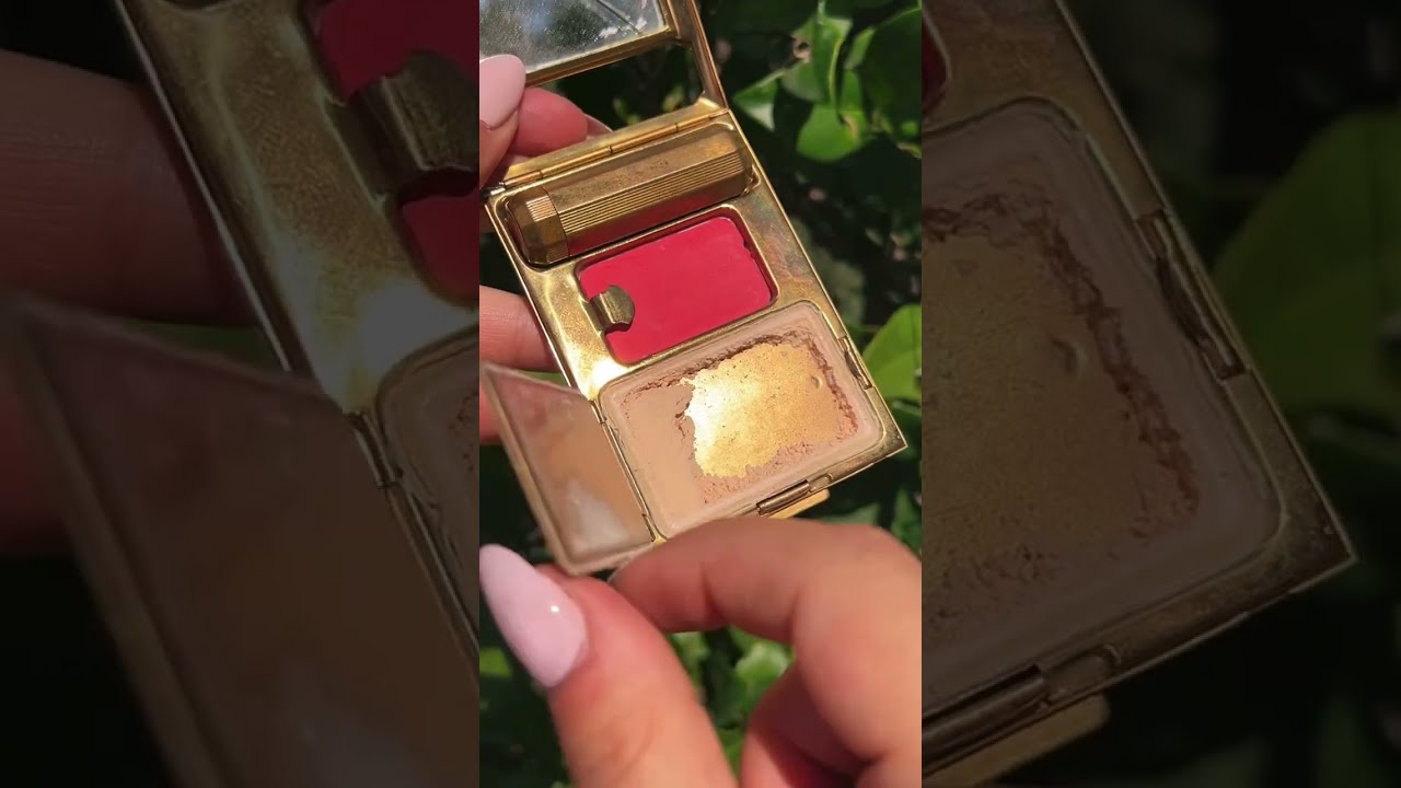 Swatching Rouge From A 1930s Compact Vintagemakeup Vintagebeauty Vintagecompact 1930smakeup