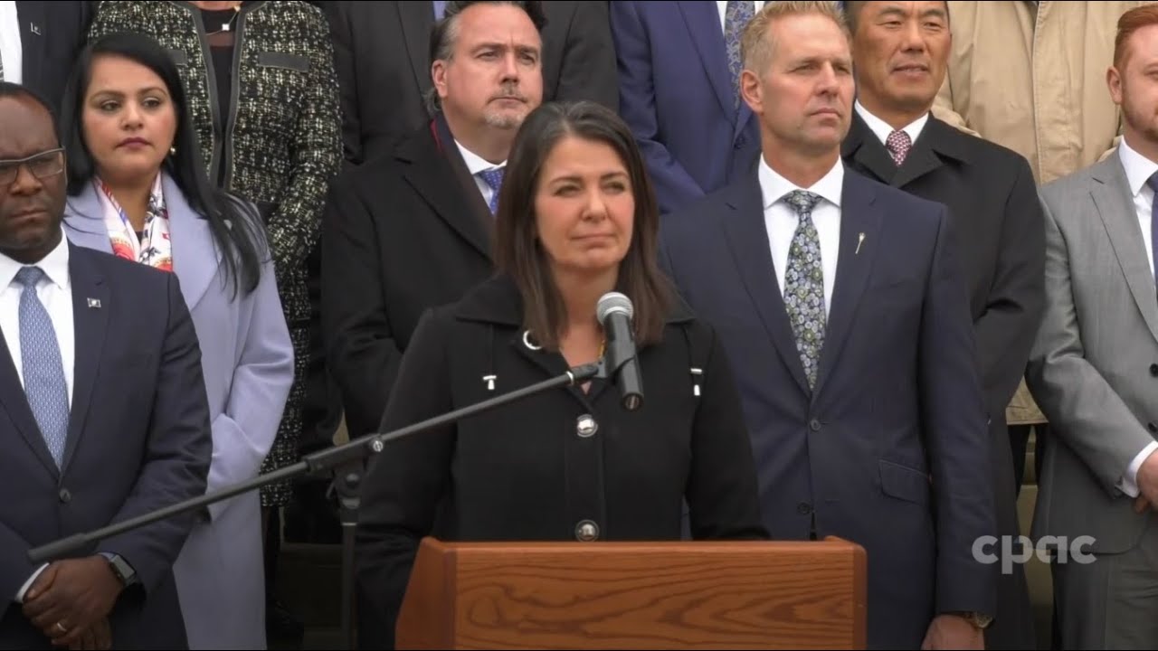 Swearing-in ceremony for Alberta cabinet ministers – October 24, 2022