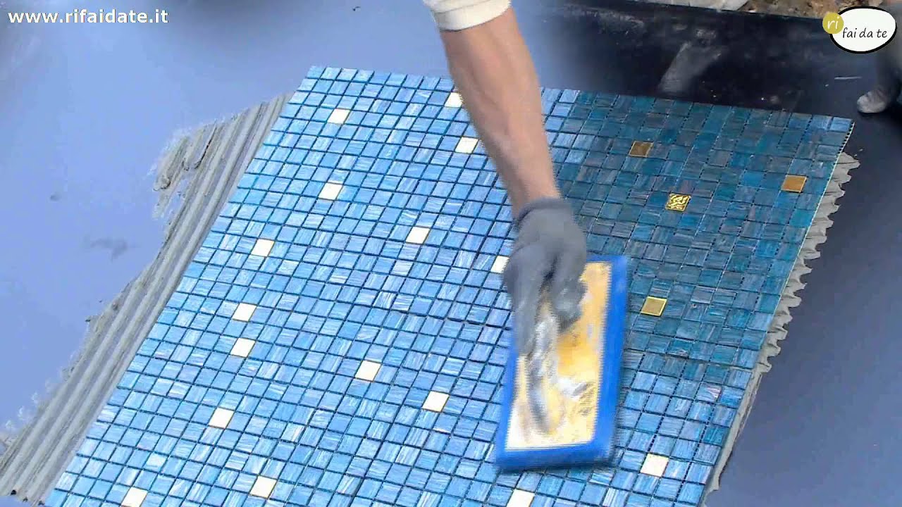 Mosaico con mattonelle tutorial youtube Posa piastrelle mosaico