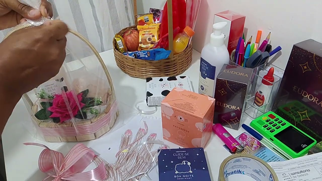 Montando idéias de cestas para o Dia da Mulher e Dia das Mães 
