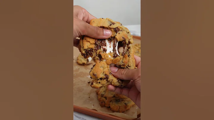 S’mores Chocolate Chip Cookies #baking #cookierecipes #cookies #chocolatechipcookies