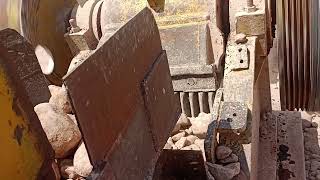 stone crushers/satisfying jaw Rock crushing/amazing Quarry stone crushers