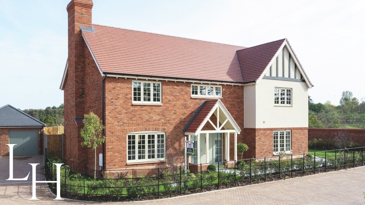 ⁣What £1,265,000 buys you in Essex, UK | Luxury New Home