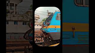 #youtubeshorts #publicreactin #public #engine #viral #shortvideo #travel #indianrailways #travelblog