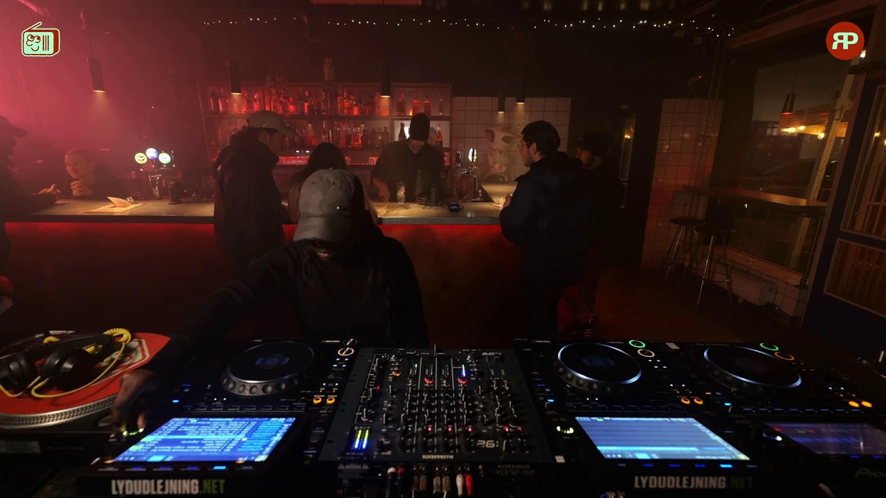 Refractor Takeover w/ N.E.Girl @ Radio Panini (04.04.2026)