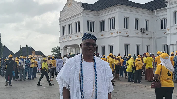 OBA OGUNWUSI OONI TI ILE IFE GBA ALEJO GBOGBO OMO ILU IBADAN NITORI DR DOTUN SANUSI OKANLOMO OODUA 