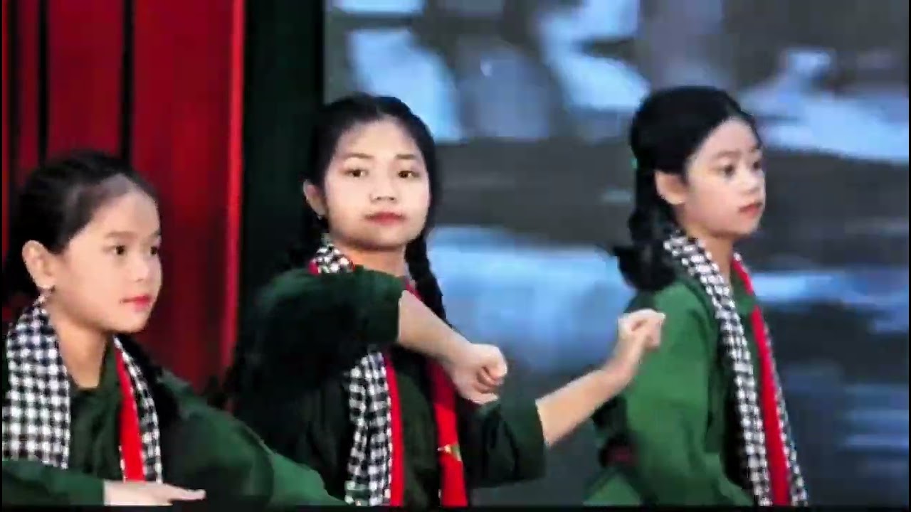 Mashup: Đường lên phía trước_ Viết tiếp câu chuyện hoà bình_ Việt Nam tự hào tiếp bước tương lai.