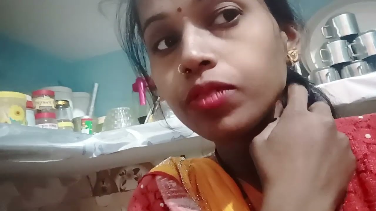 Happy new year aap sabhi ko 🎉 ye saal mere liye kuch special hone wala h🥰