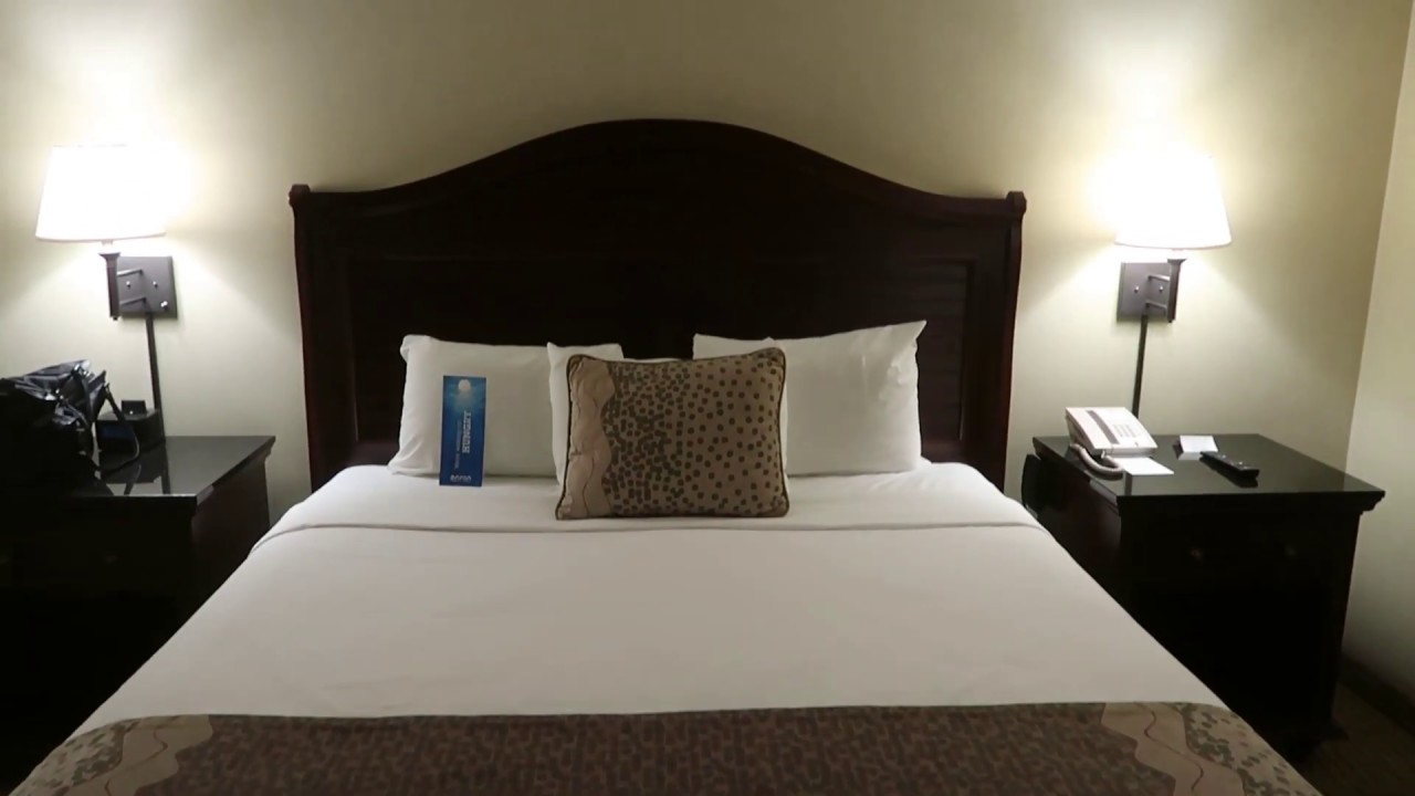 Bahia resort Hotel San diego: room tour