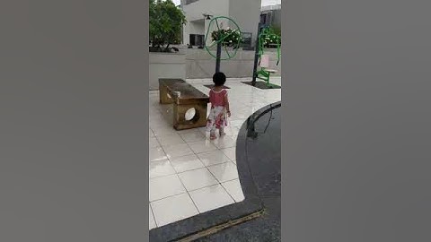 Little Girl Experiences Rain For The First Time | Pehli Baarish | First Rain